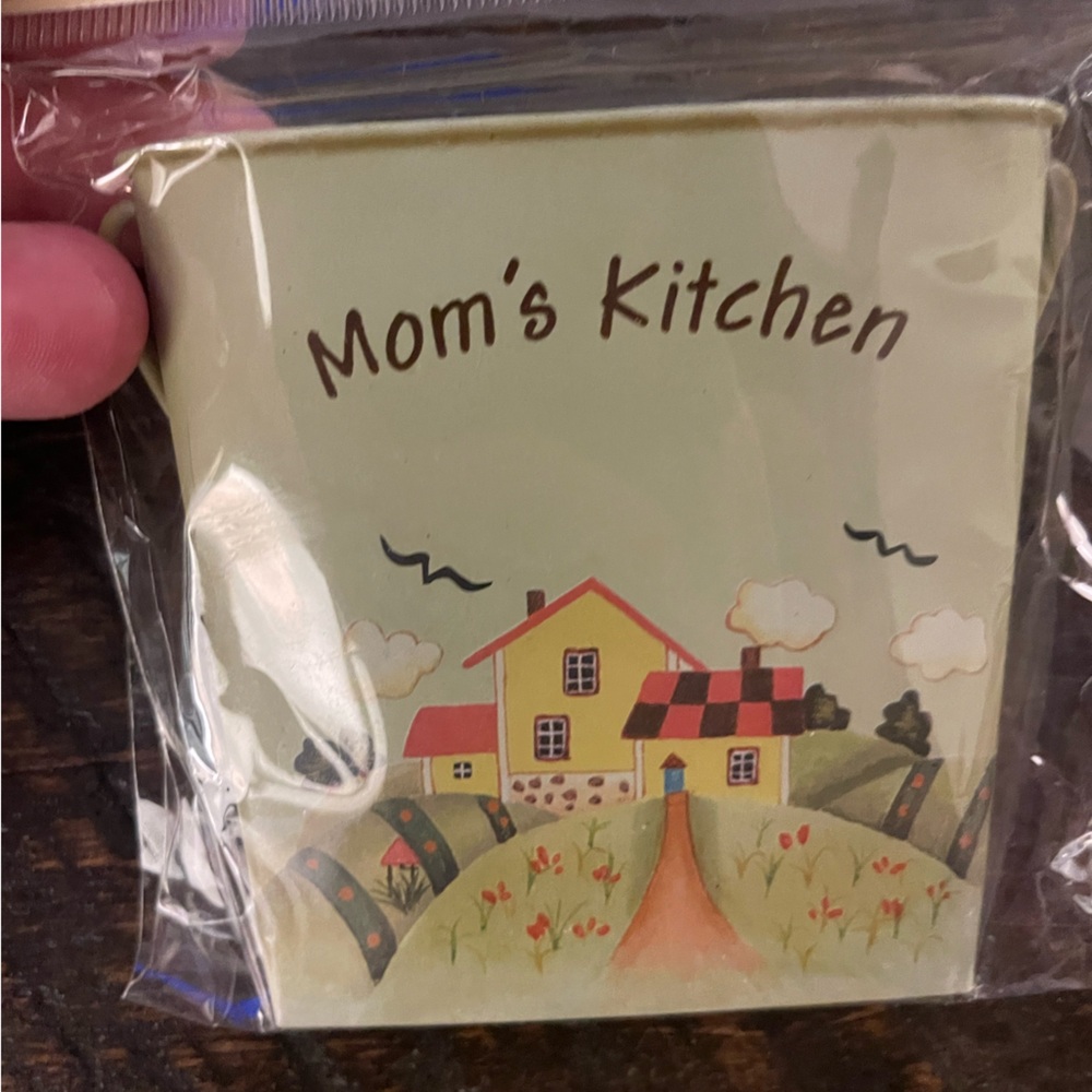 Country Gatherings Gift Magnet Mom’s Kitchen Fridge MAGNET New in Package - Picture 2 of 6